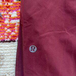 RED LULU LEMON SURGE JOGGER (SHORT INSEAM) SIZE L